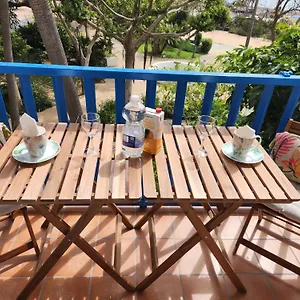 cozy-apartment-between-the-port-and-the-beach-la-rada.1costadelsol.com/